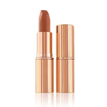 Charlotte Tilbury - Rúzs - Matte Revolution _ Catwalking